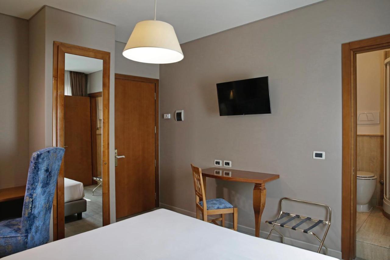Hotel Ponte Milvio Rome Buitenkant foto