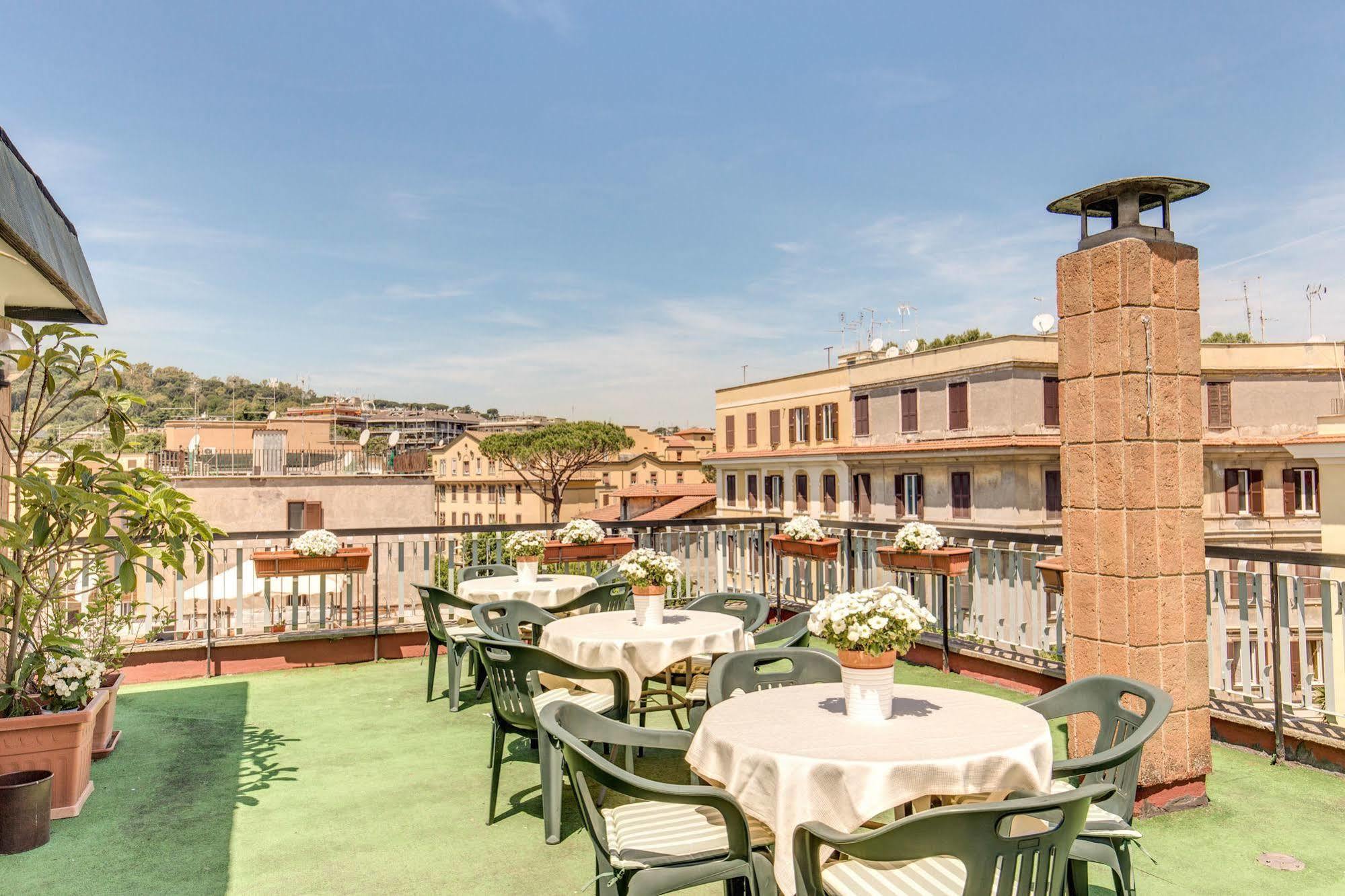 Hotel Ponte Milvio Rome Buitenkant foto